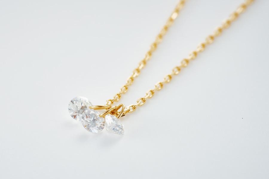 Mia 3 diamond necklace1