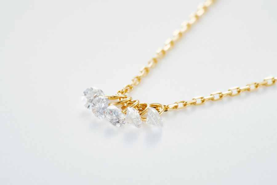 Mia 5 diamond necklace1