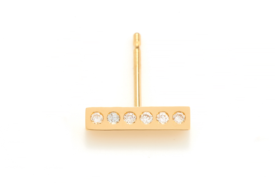 Present diamond triangle pierce2