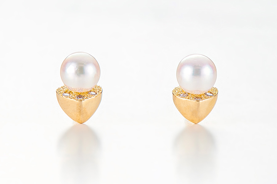 Swallow pearl pierce2